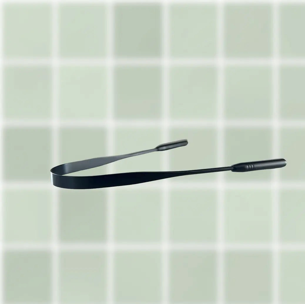 black-tongue-scraper-side